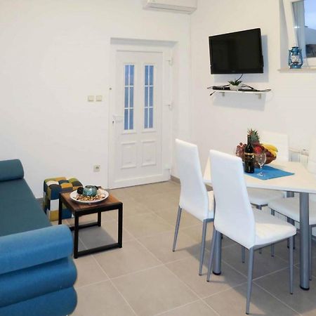 Apartments Sollis โตรกีร์ ห้อง รูปภาพ