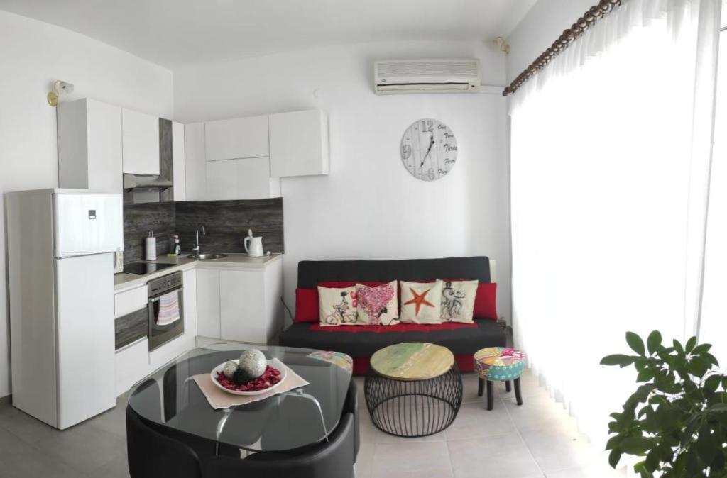Apartments Sollis โตรกีร์ ภายนอก รูปภาพ
