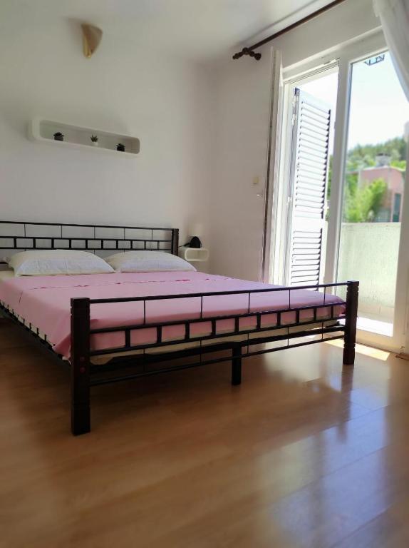 Apartments Sollis โตรกีร์ ภายนอก รูปภาพ